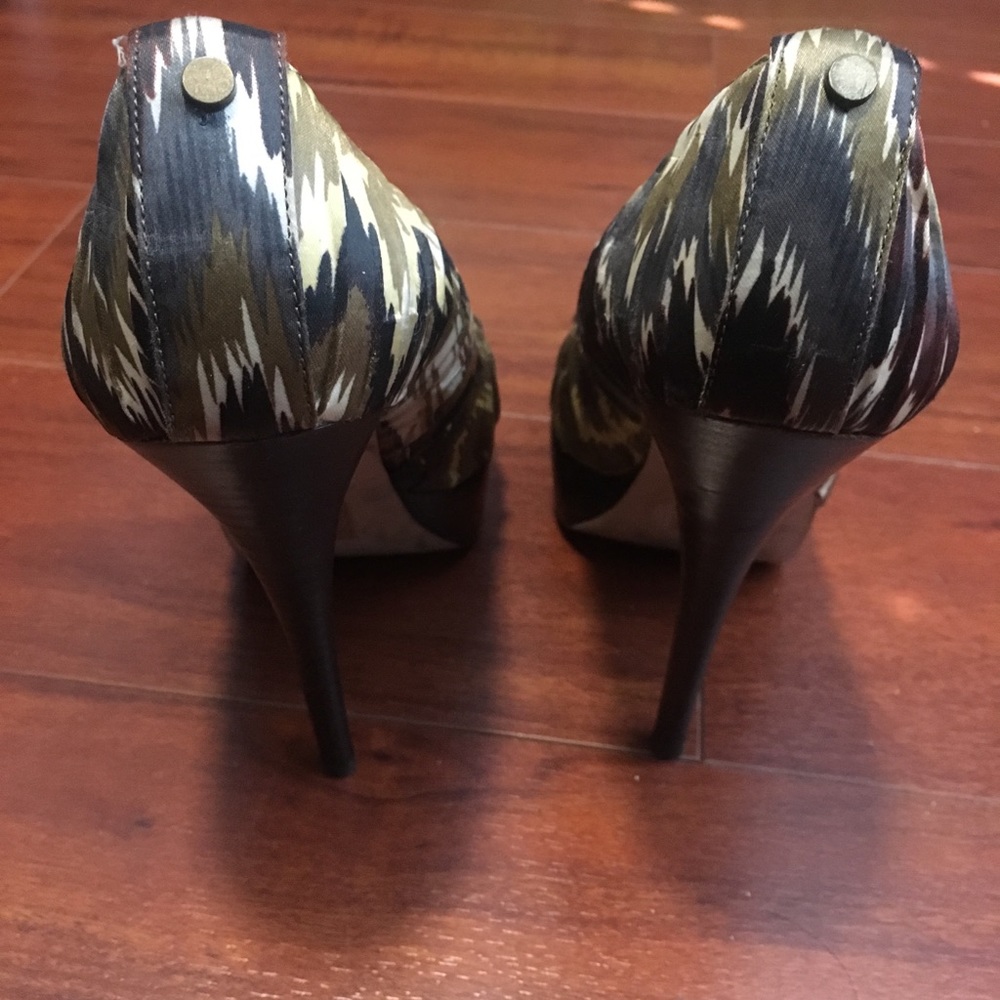ALDO Heels - Picture 2 of 5